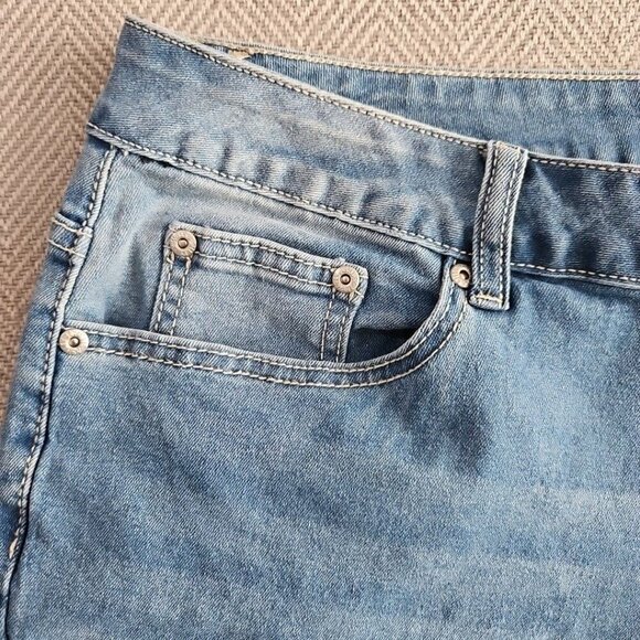 Ashley Stewart Jeans Size 14 Medium Wash Rhinestone Raw Edge Bootcut Leg 147502 - Picture 10 of 16